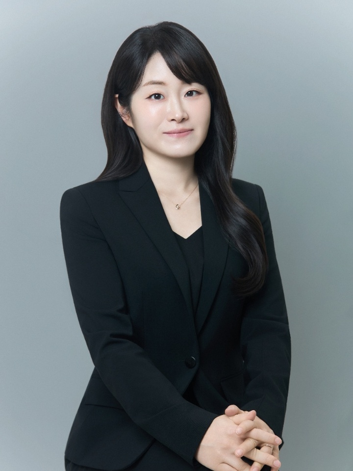김지은